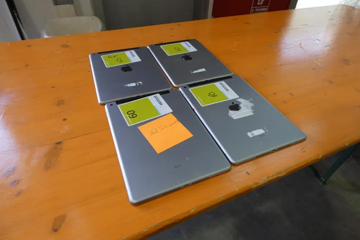 4x Apple - iPad, 6 th. Generation Modell: A1954